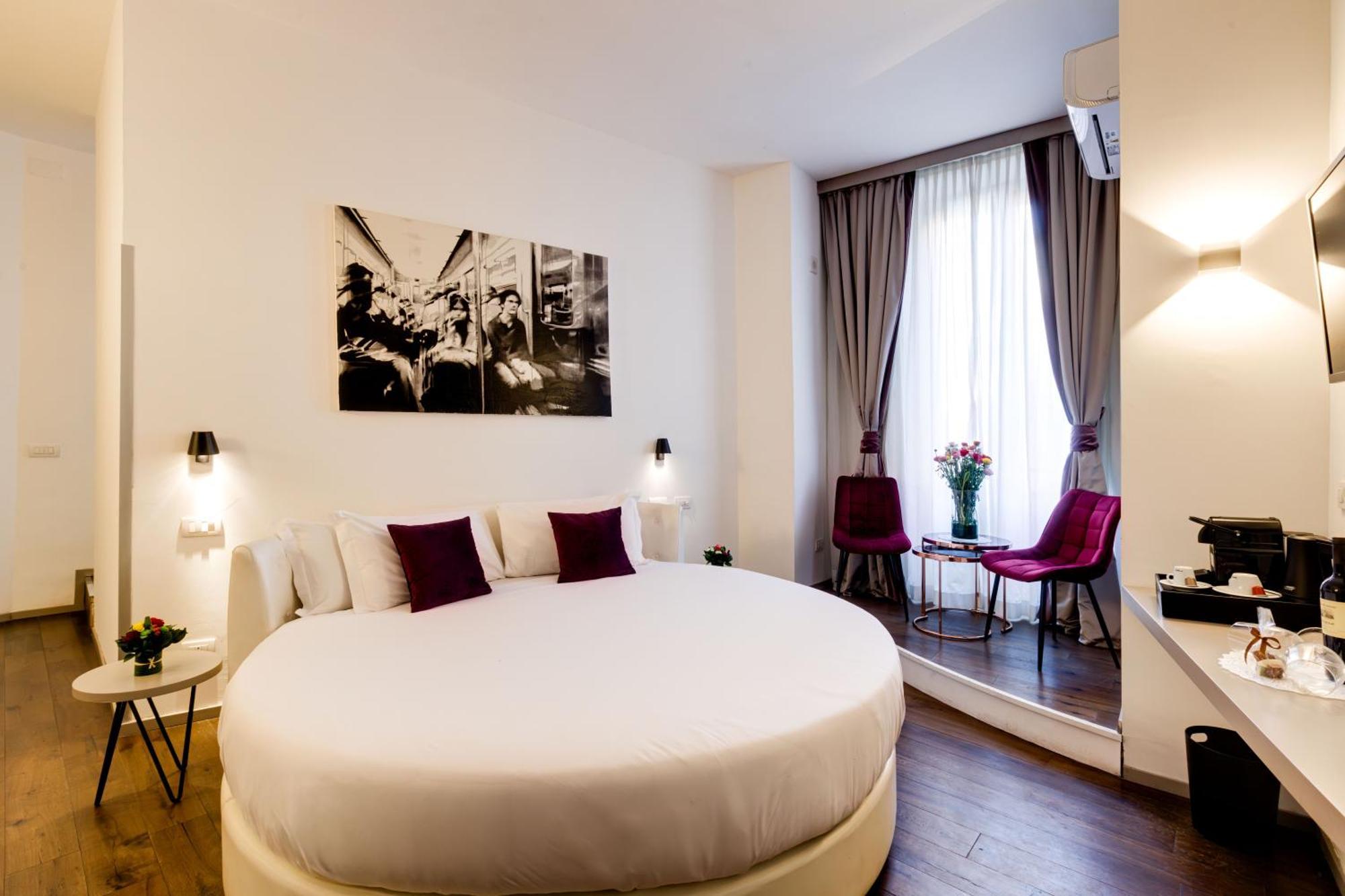 เปียซซา ฟาร์เนเซ ลักชัวรี สวีท Bed & Breakfast โรม ภายนอก รูปภาพ