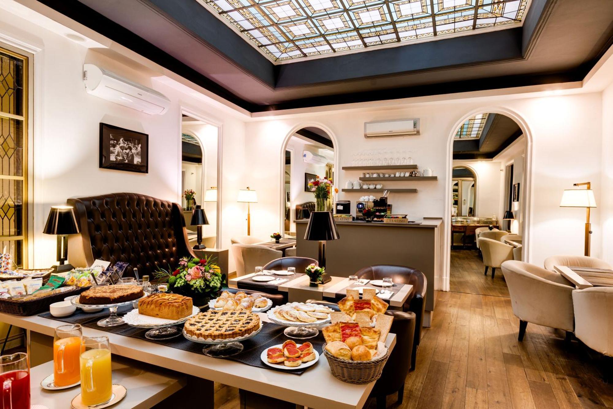 เปียซซา ฟาร์เนเซ ลักชัวรี สวีท Bed & Breakfast โรม ภายนอก รูปภาพ