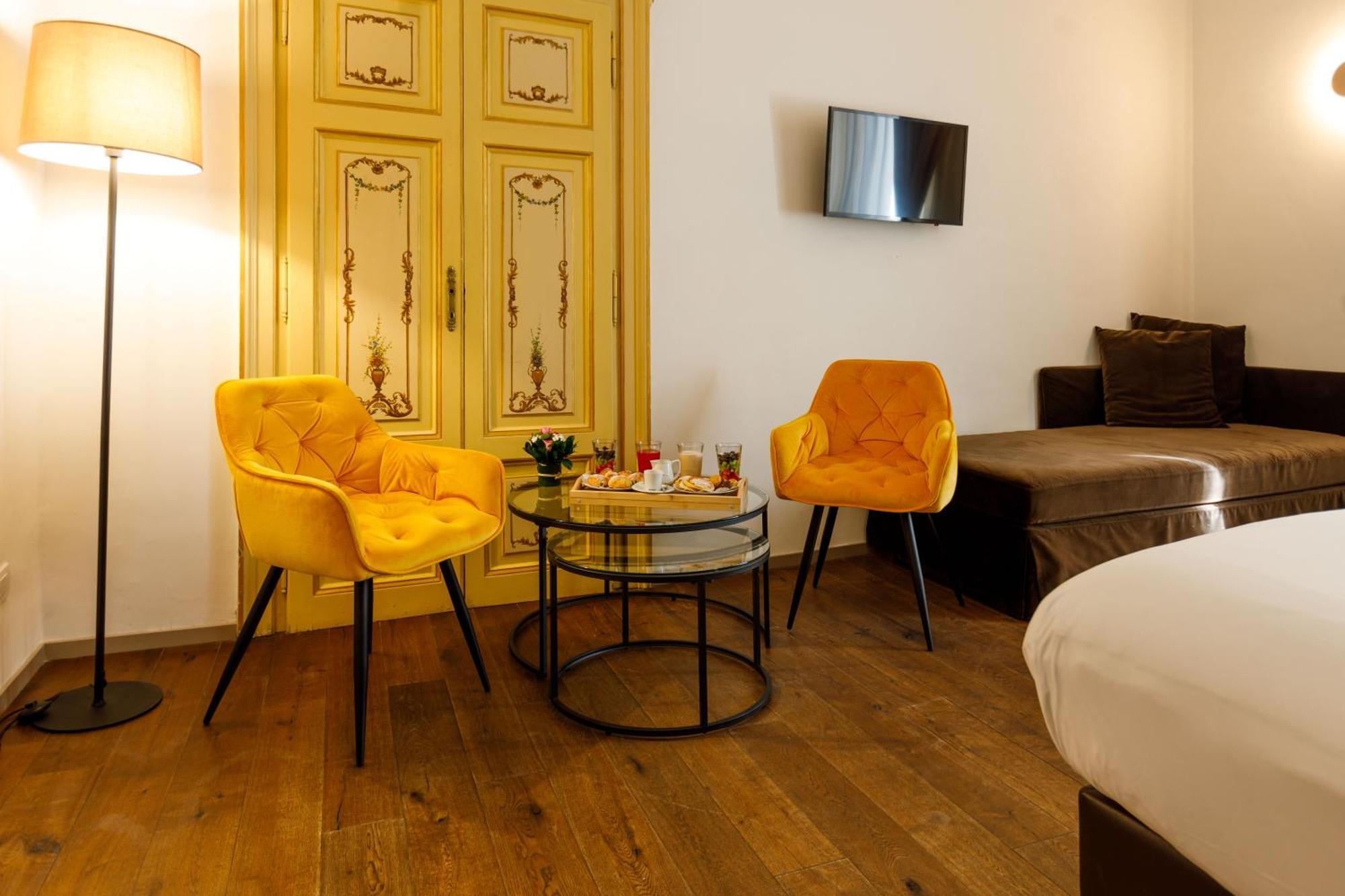 เปียซซา ฟาร์เนเซ ลักชัวรี สวีท Bed & Breakfast โรม ภายนอก รูปภาพ